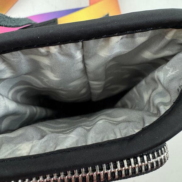 Aimee Kestenberg On Top Of The World Water Bottle Crossbody Rainbow Strap - Picture 8 of 9